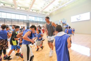 Jordan Clarkson surprised the We Rise players by bringing their training session to Kerry Sports at the Fort. He took part in the drills and played mini games with the We Rise players.