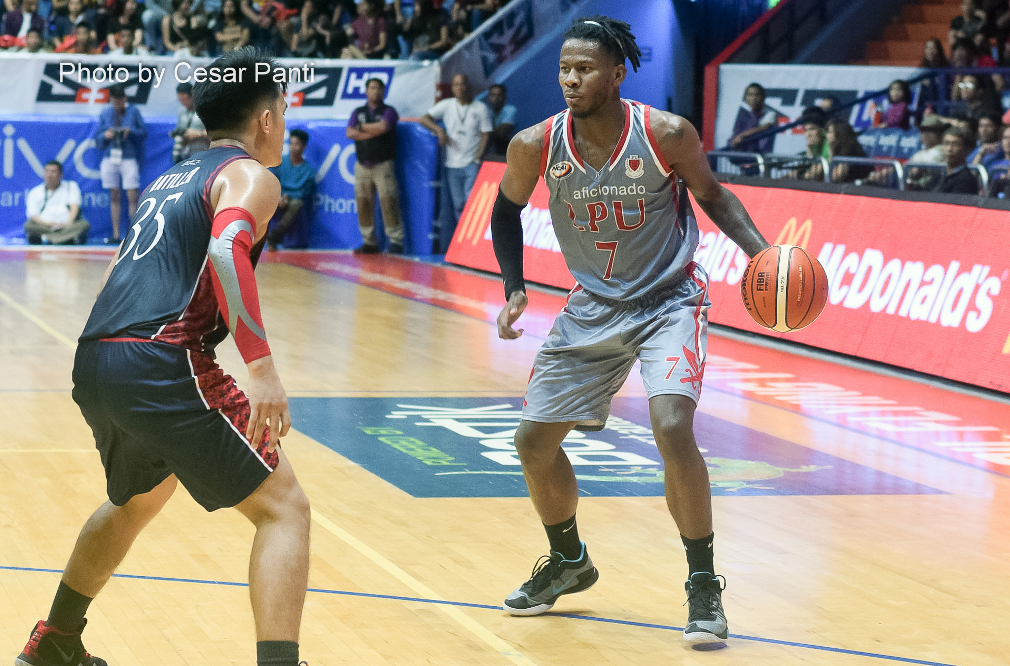 Lyceum edges Letran in thriller to remain undefeated