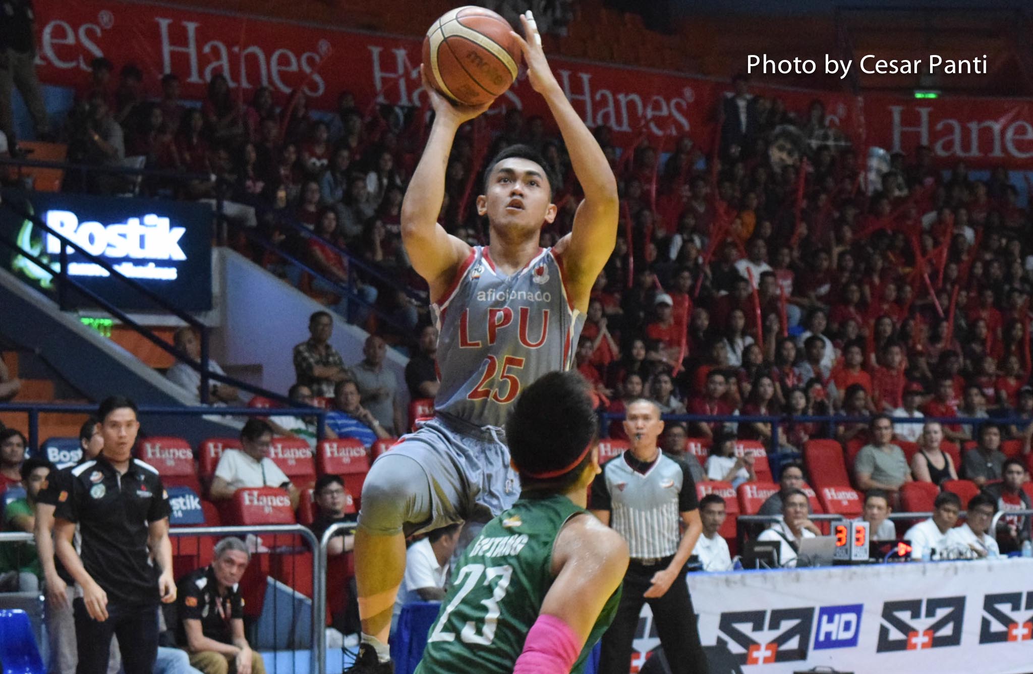 Lyceum ousts CSB to clinch twice-to-beat advantage