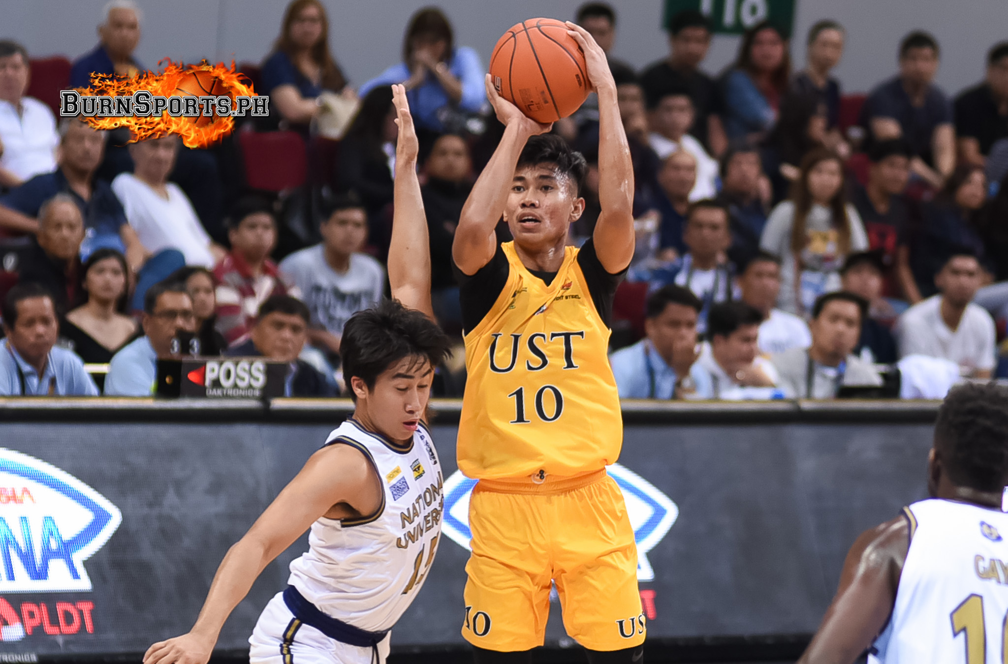 Rhenz Abando, two others also leave UST Growling Tigers