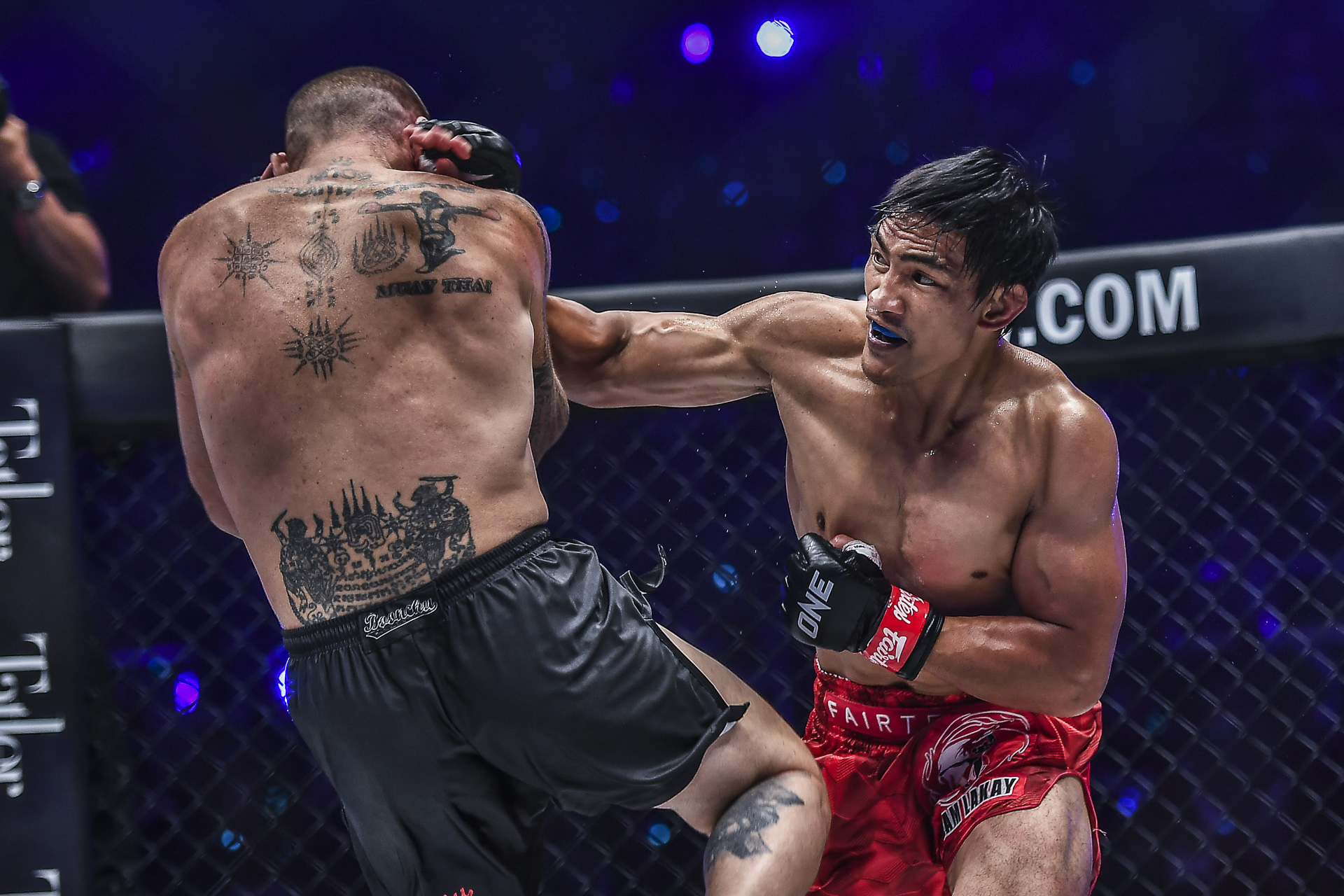 Folayang wins in Muay Thai debut, spoils Parr's farewell