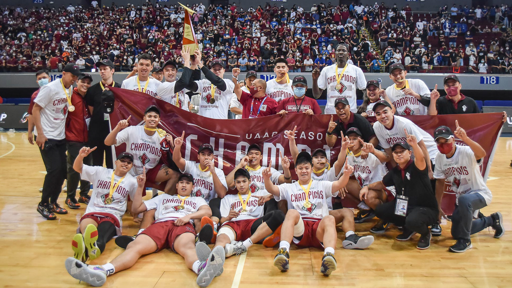 UP ends UAAP title drought, outlasts Ateneo in Game 3