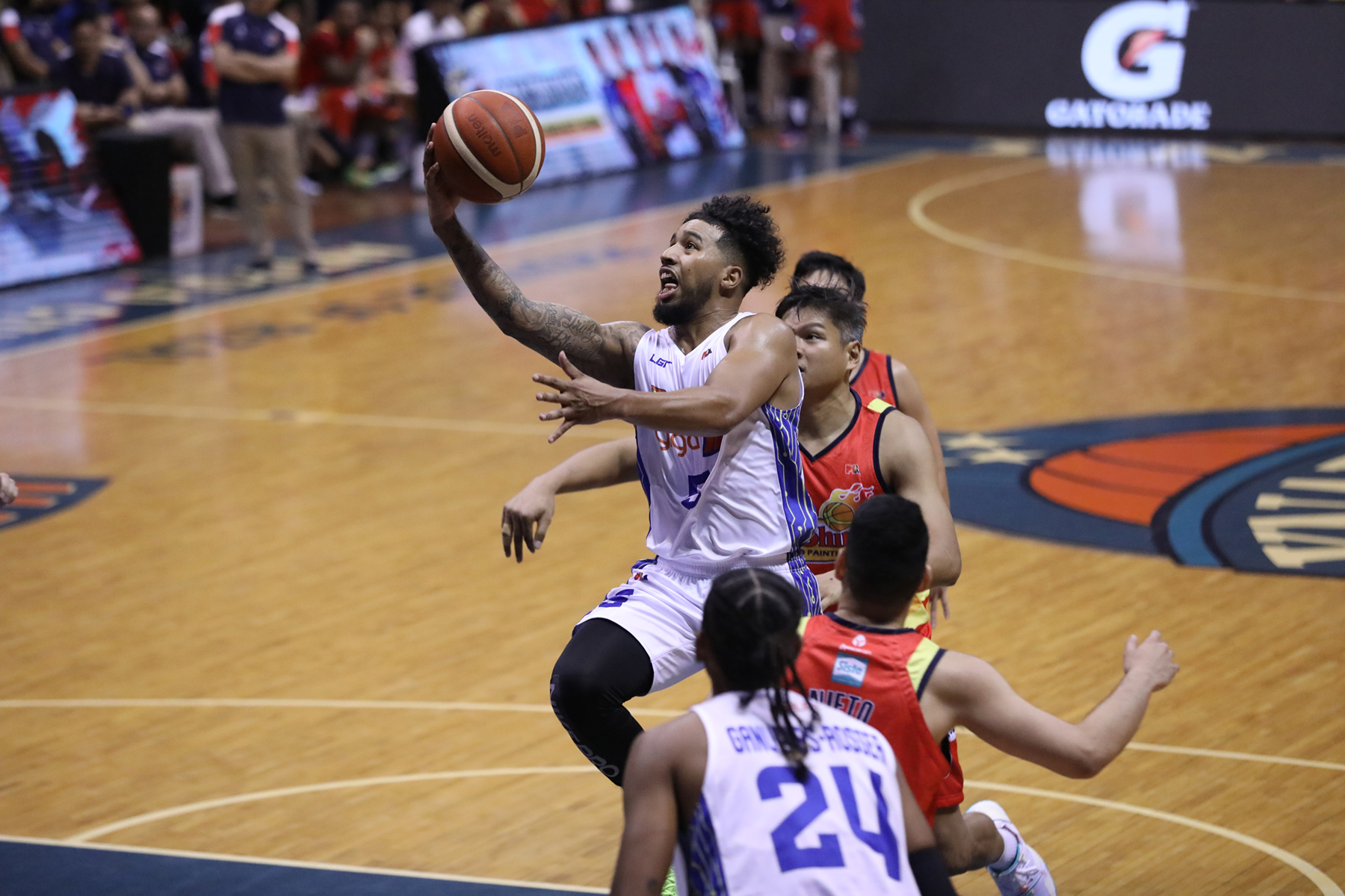TNT stays spotless; Blackwater gets 1st win in Govs’ Cup