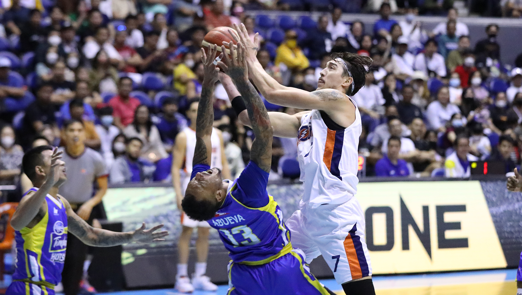 Meralco snaps Magnolia’s 4-game streak for back-to-back wins