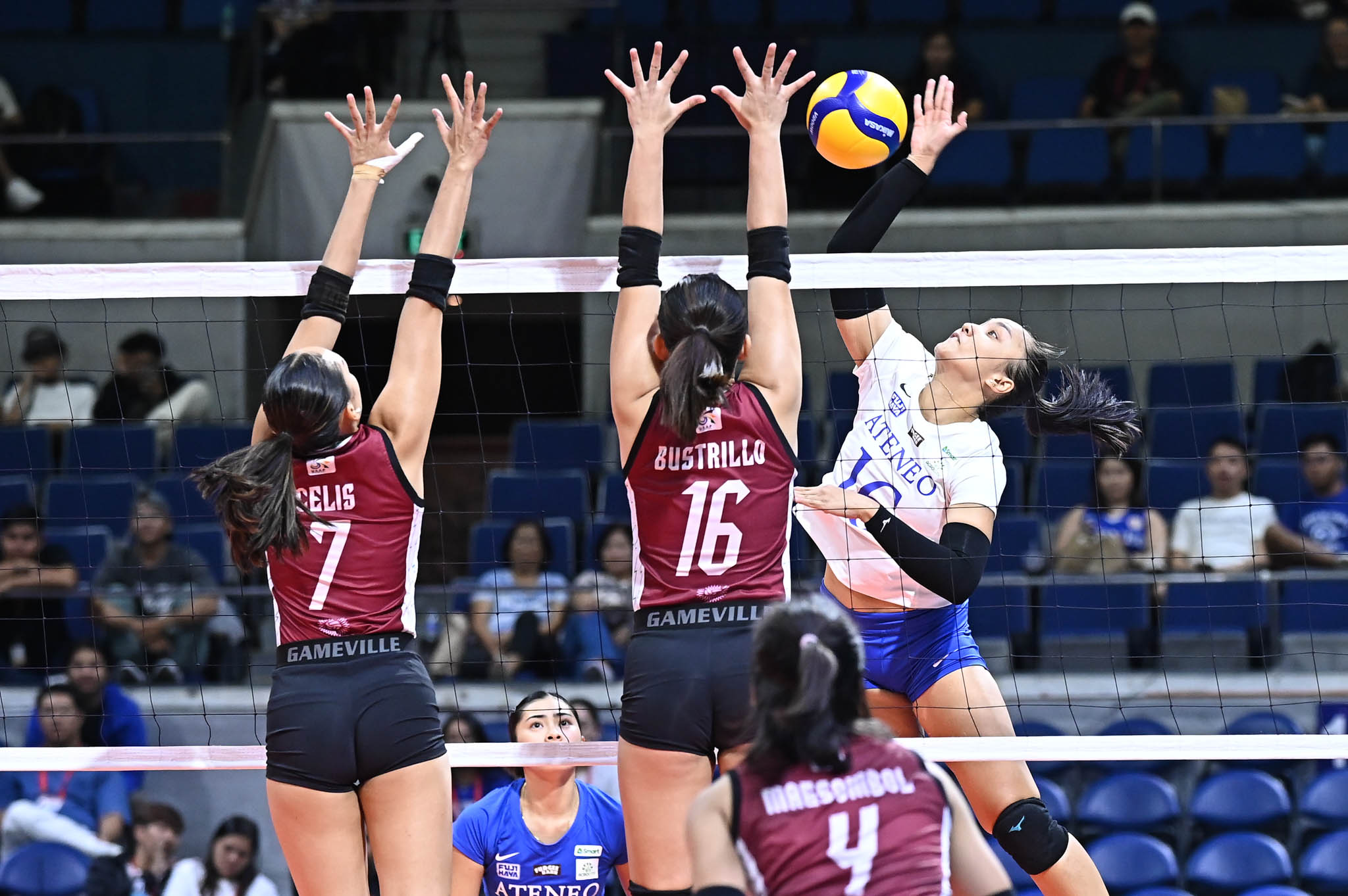 Ateneo ends losing skid, takes down UP for first win