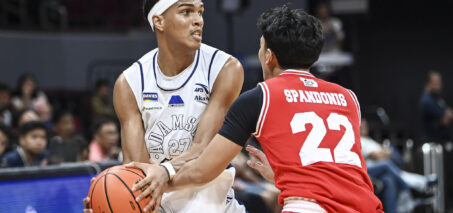 Adamson stays in Final Four hunt, downs UE