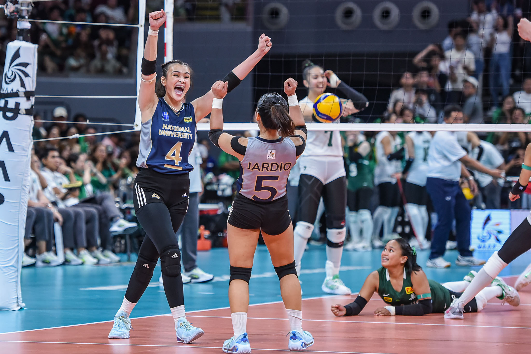 NU sweeps La Salle in Game 2 to complete back-to-back quest