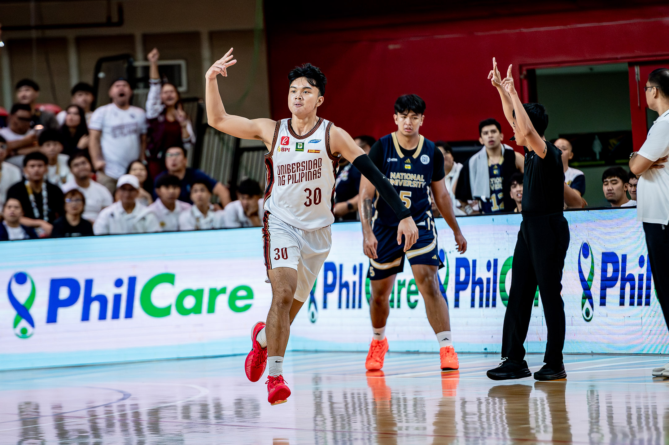 UP Fighting Maroons end NU Bulldogs' unbeaten streak